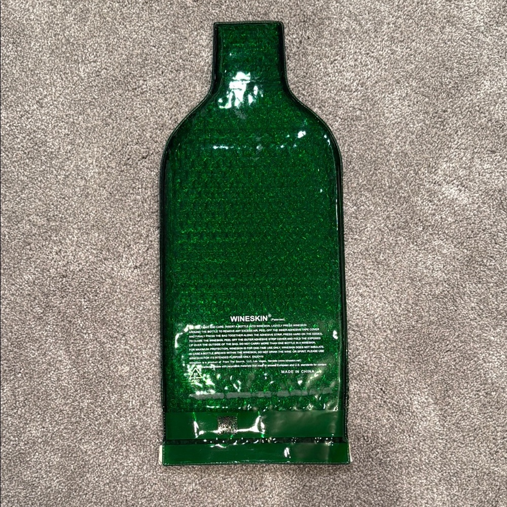 WineSkin Green Reusable Bottle Protector, set of 3